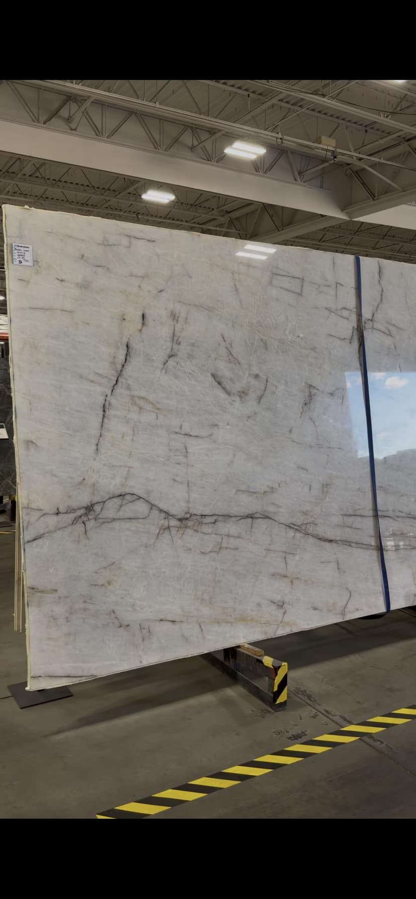 install Cristalo LUMIX quartzite countertops